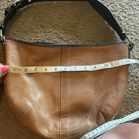 Coach purse ,adorable, soft camel toned leather🤗 - Picture 6 of 8